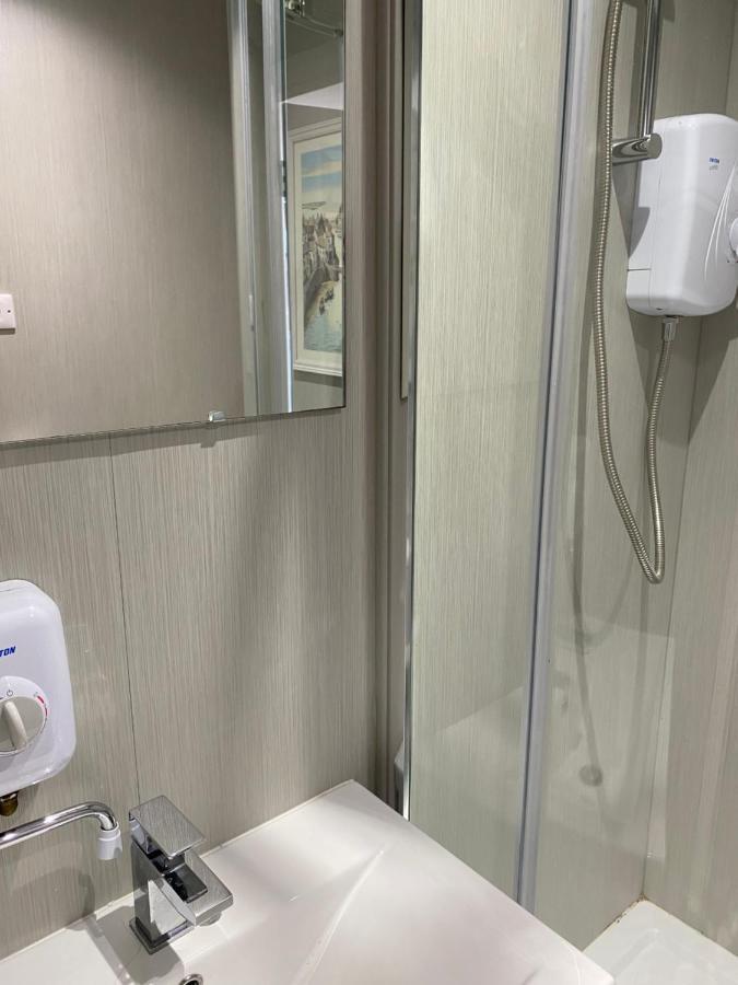 Marina Studio Ирвин Экстерьер фото